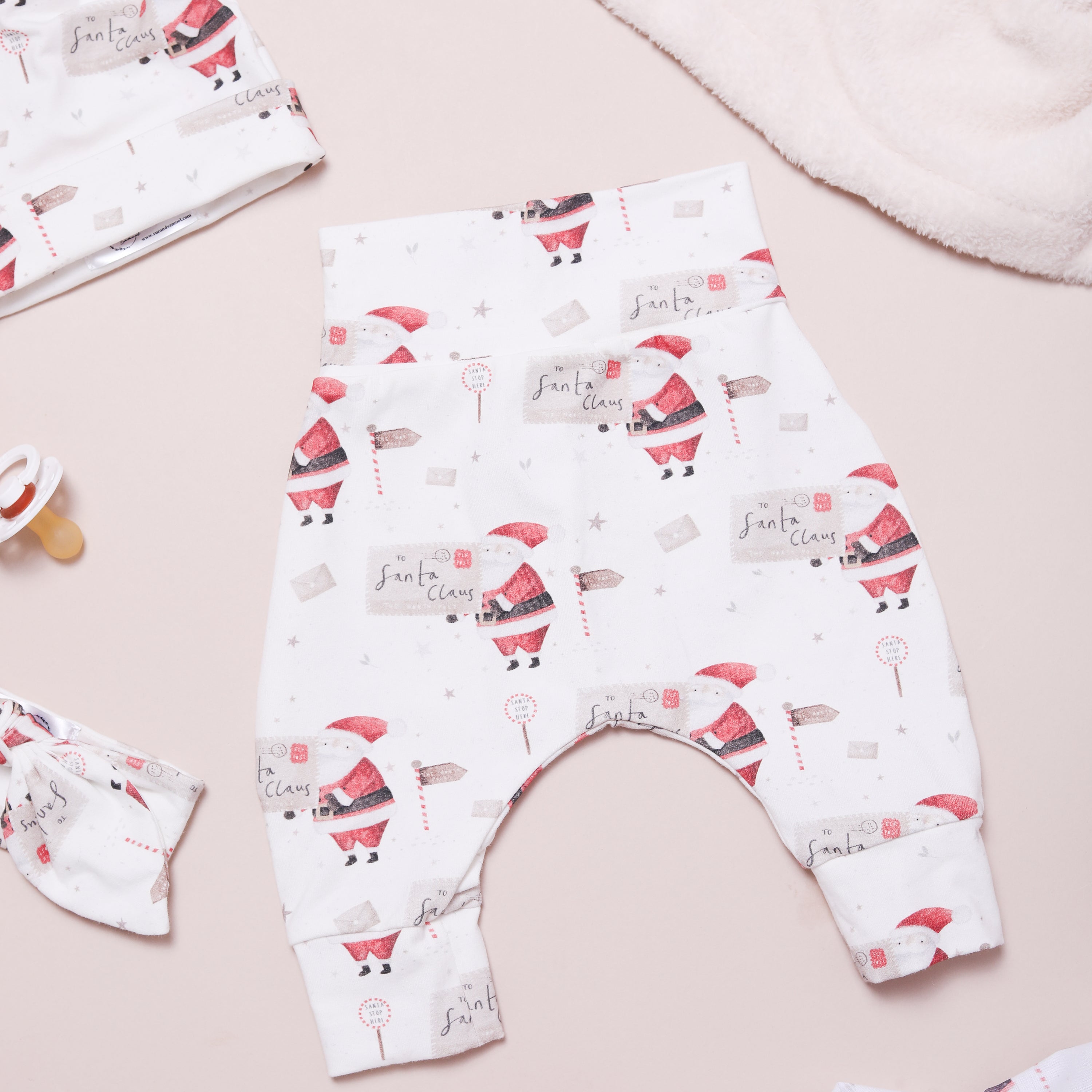 Santa baby leggings and accessories (Organic) Sue and Samuel