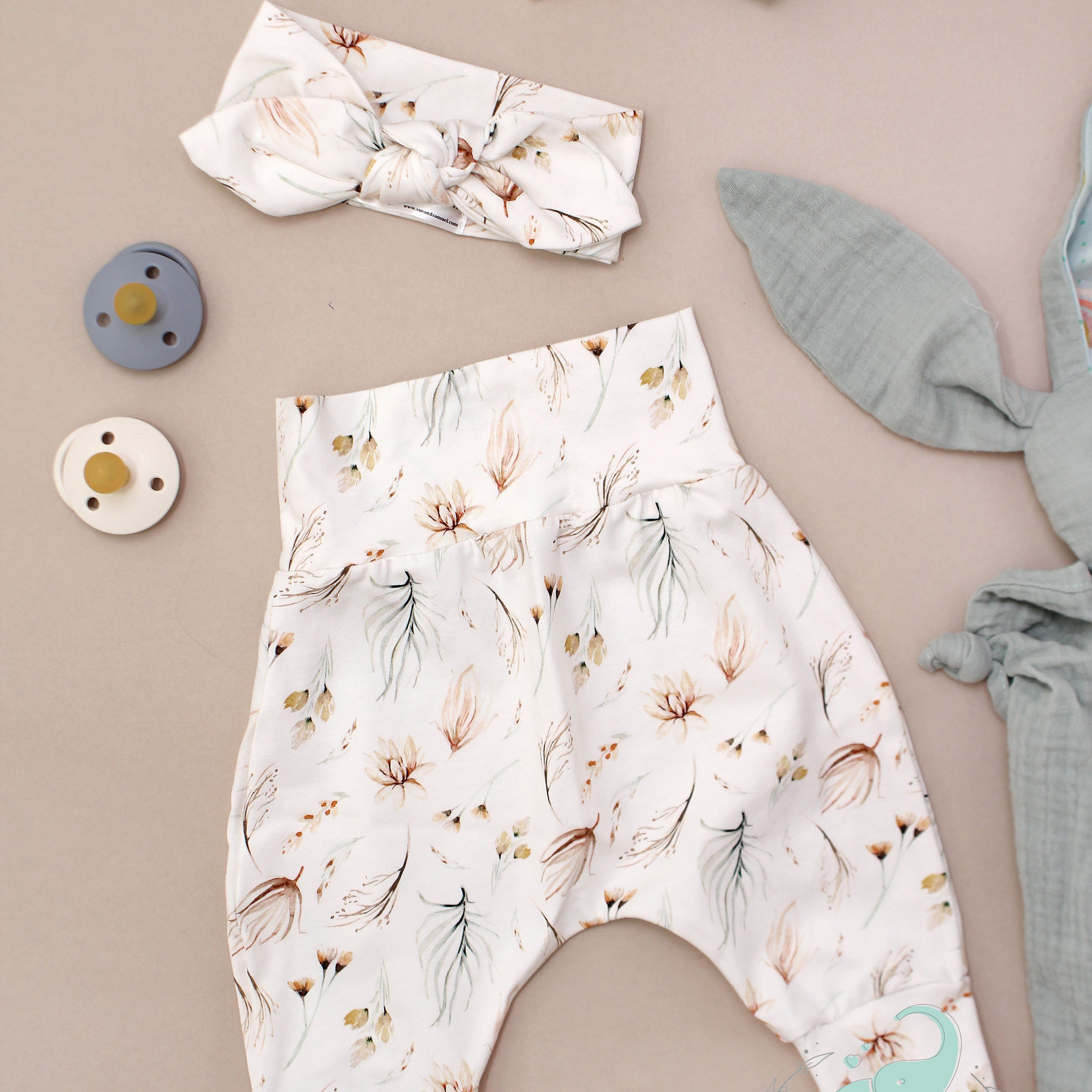 Boho flowers baby leggings and accessories Sue and Samuel