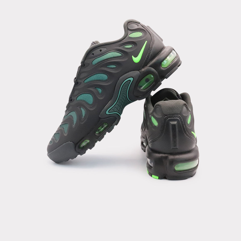 Nike Air Max Plus Drift - Black Volt