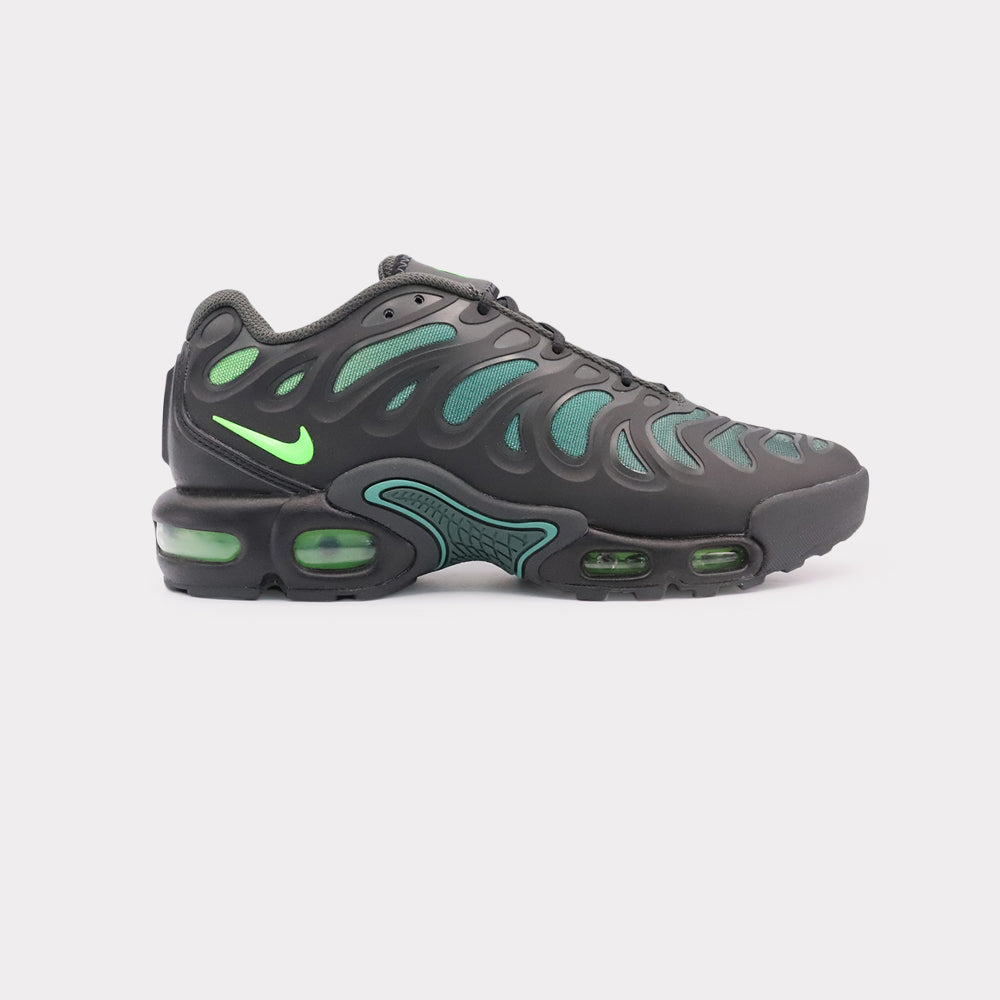 Nike Air Max Plus Drift - Black Volt