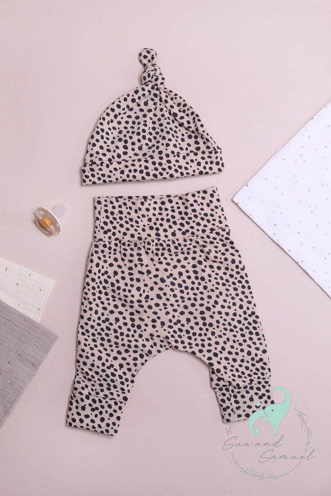 Beige Dalmatian collection Sue and Samuel